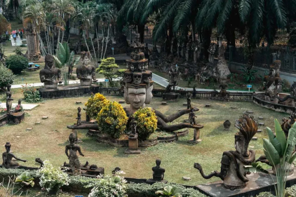 12 x best hotels in Laos