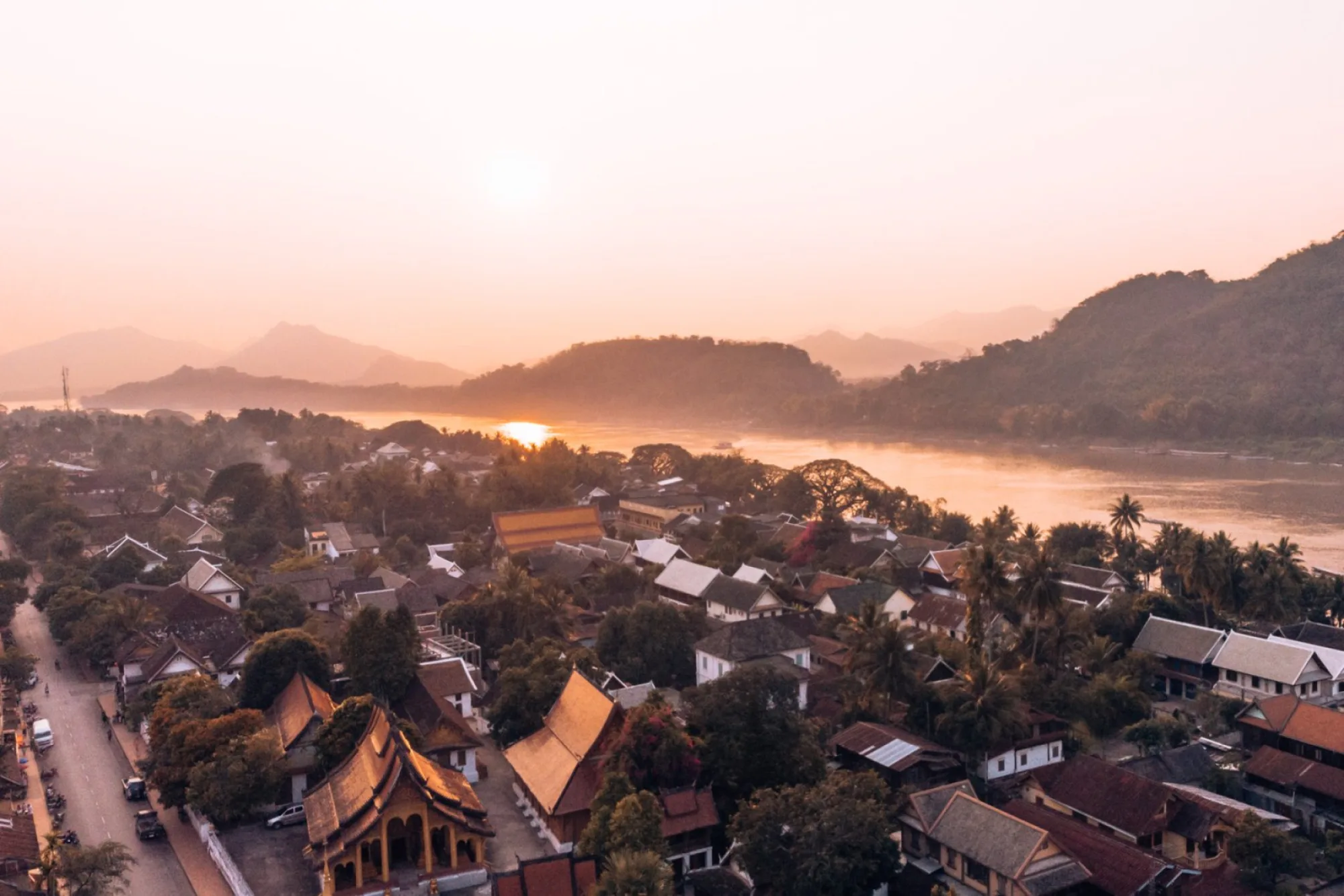 Backpacking in Laos: the best 2 weeks in Laos itinerary